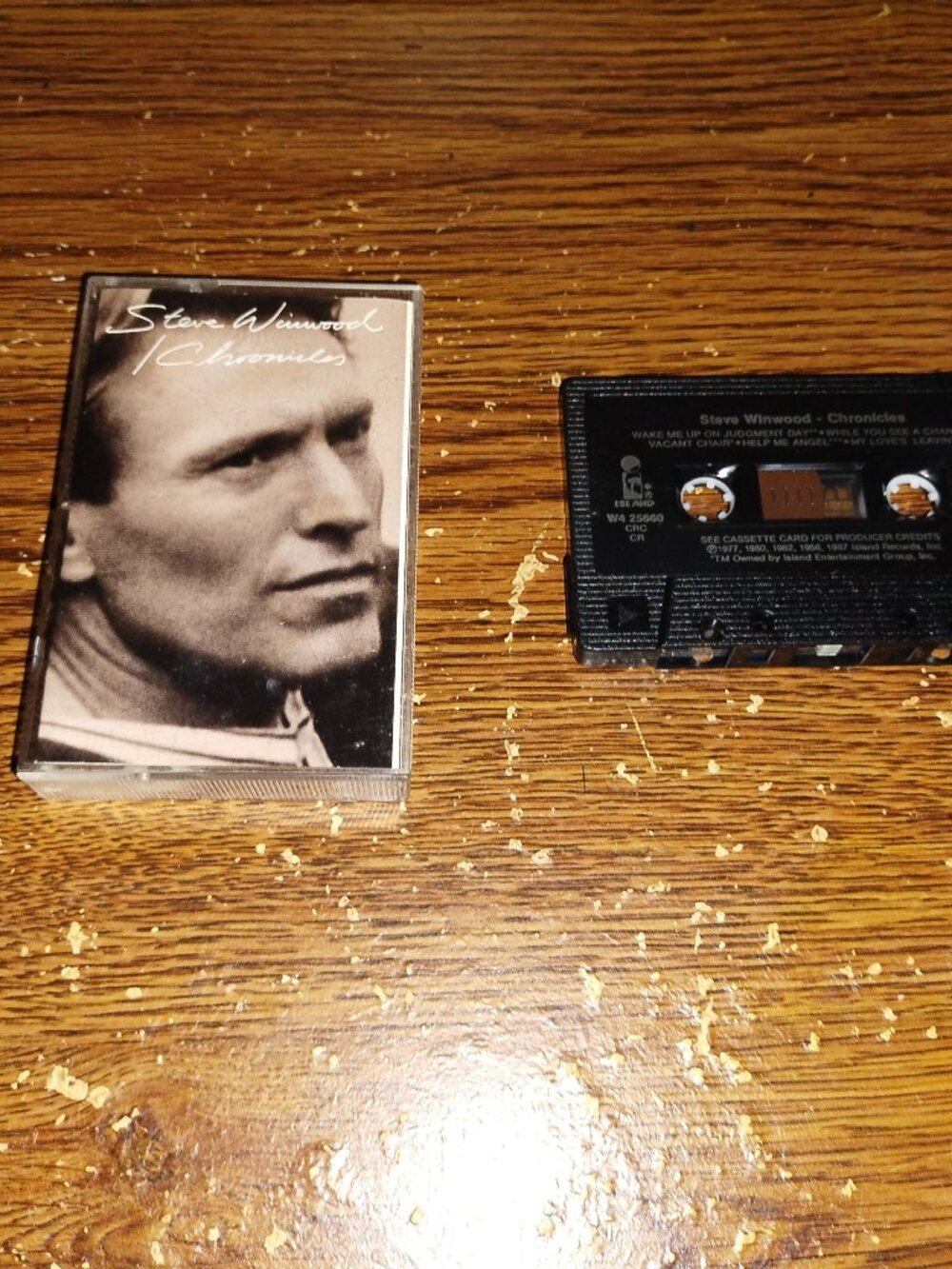 Steve Winwood - Chronicles on cassette (Island Records Canada, 1987)